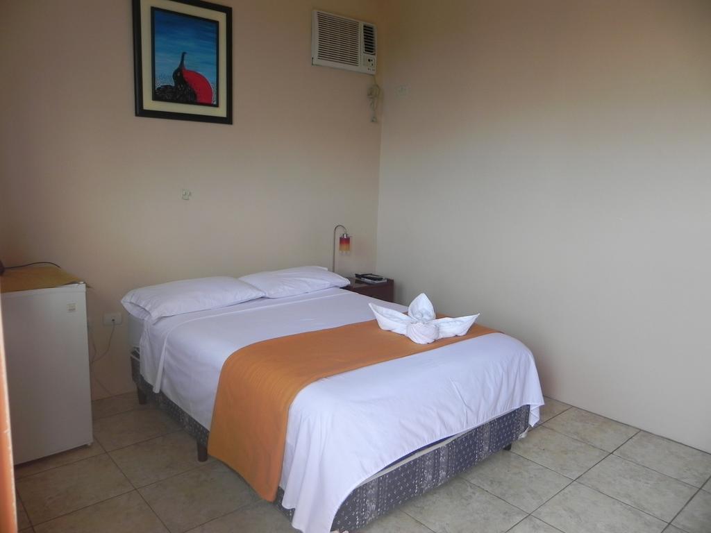 Hostal La Posada De Jose Carlos Puerto Baquerizo Moreno Værelse billede